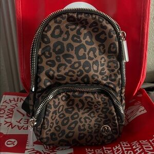 lululemon athletica women Leopard Print Belt Bag 2L